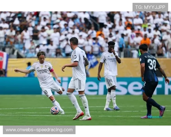 皇马胜瓦伦西亚暴露进攻创造力缺失，依赖个人灵光一现